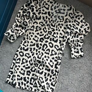 H&M XS leopard dress or shirt